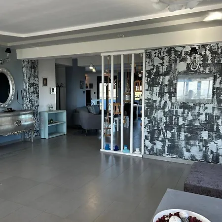 Villa Villa Erytha *