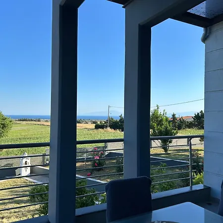 Villa Erytha 빌라 Mesimérion