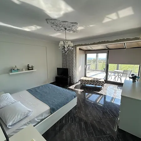 Villa Villa Erytha *