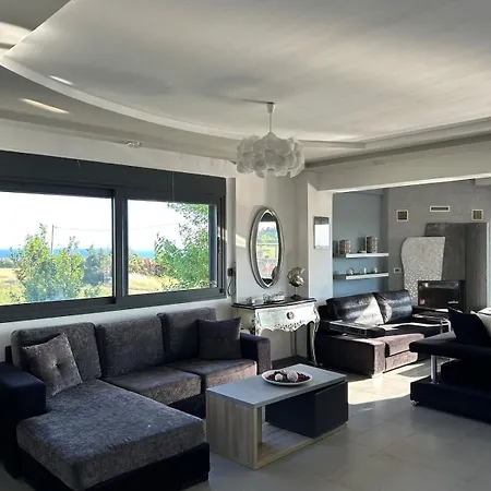 Villa Erytha *